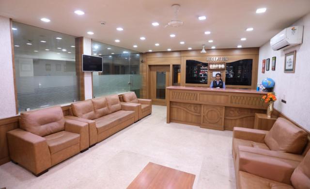Hotel Anjali Park Kottajam Kültér fotó