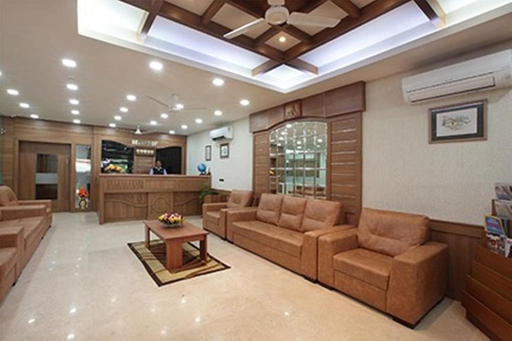 Hotel Anjali Park Kottajam Kültér fotó