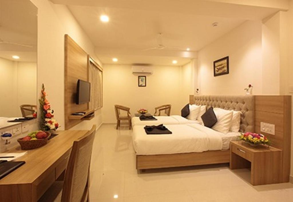 Hotel Anjali Park Kottajam Kültér fotó